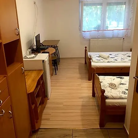 Balaton Panzio Bed & Breakfast Balatonbereny