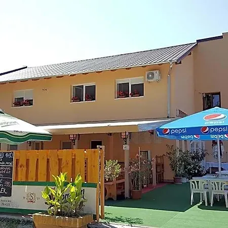 Bed & Breakfast Balaton Panzio