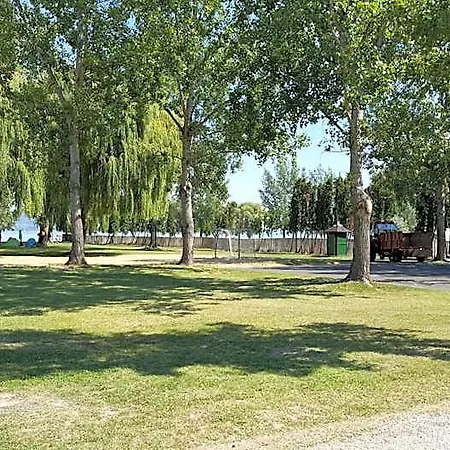 Bed & Breakfast Balaton Panzio 3*
