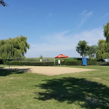לינה וארוחת בוקר Balaton Panzio Balatonberény