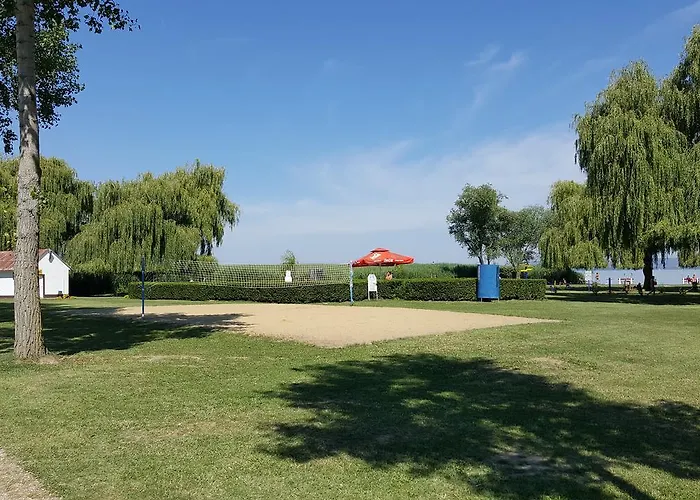 Oda ve Kahvaltı Balaton Panzio Balatonberény